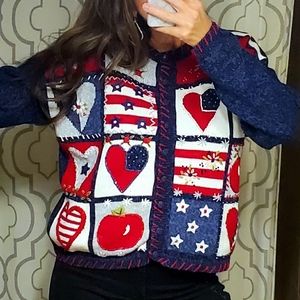 Heirloom Collectibles Heart Flag Patriotic Sweater, Size M
